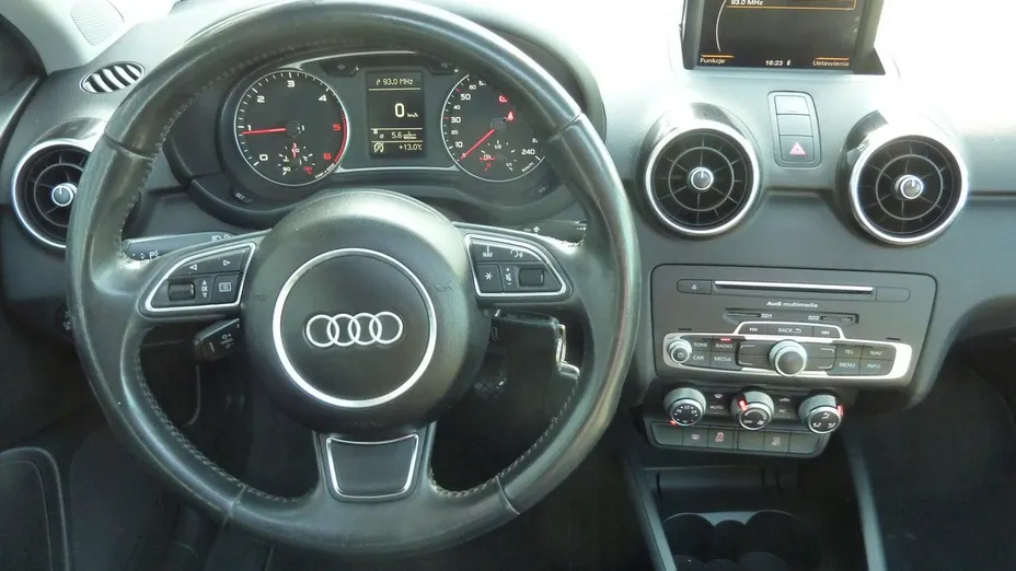AUDI A1 -