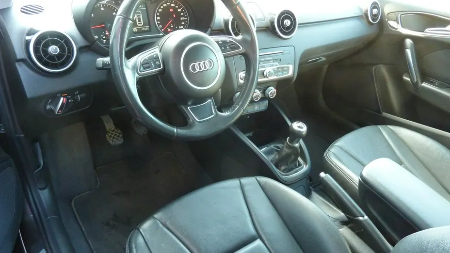 AUDI A1 -