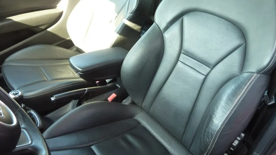 AUDI A1 -