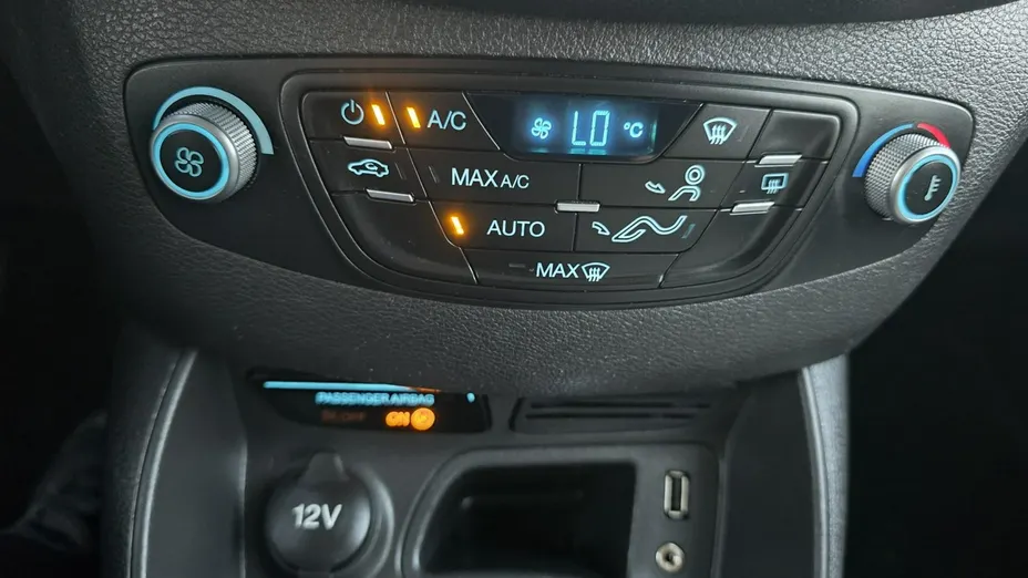 FORD Tourneo Courier -
