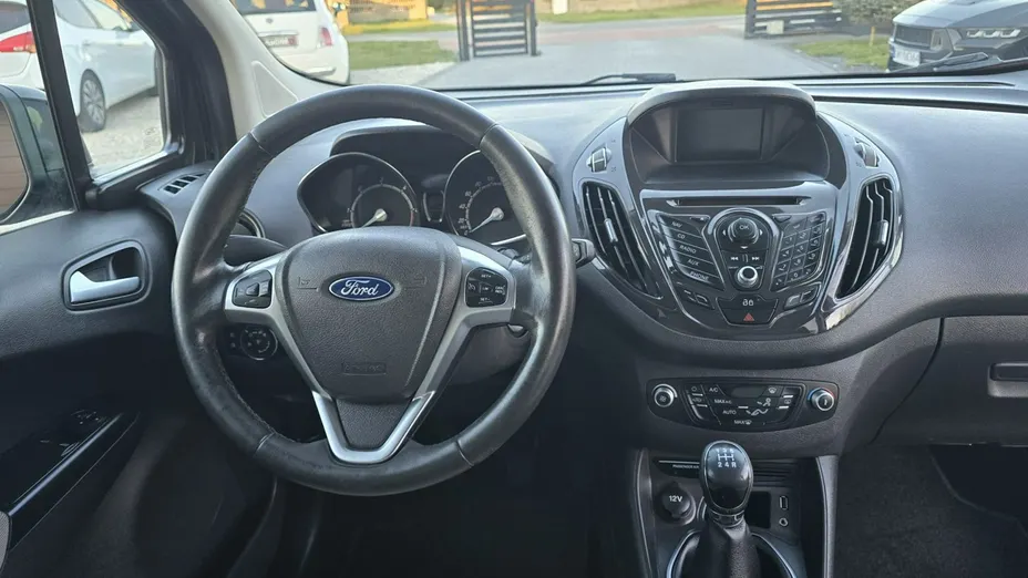 FORD Tourneo Courier -