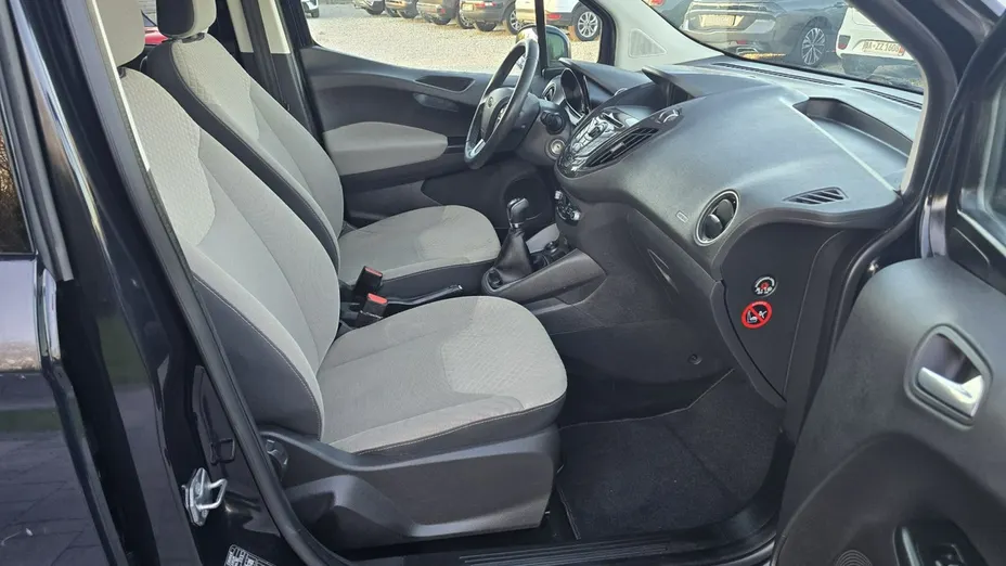 FORD Tourneo Courier -