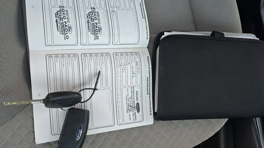 FORD Tourneo Courier -