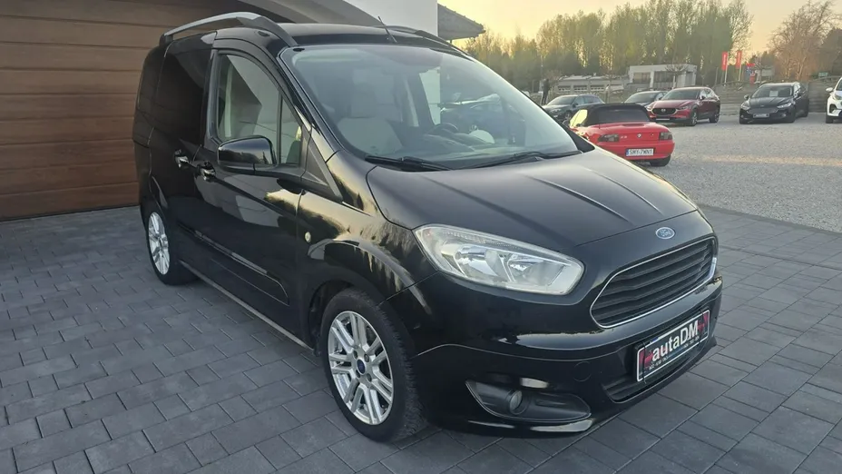FORD Tourneo Courier -