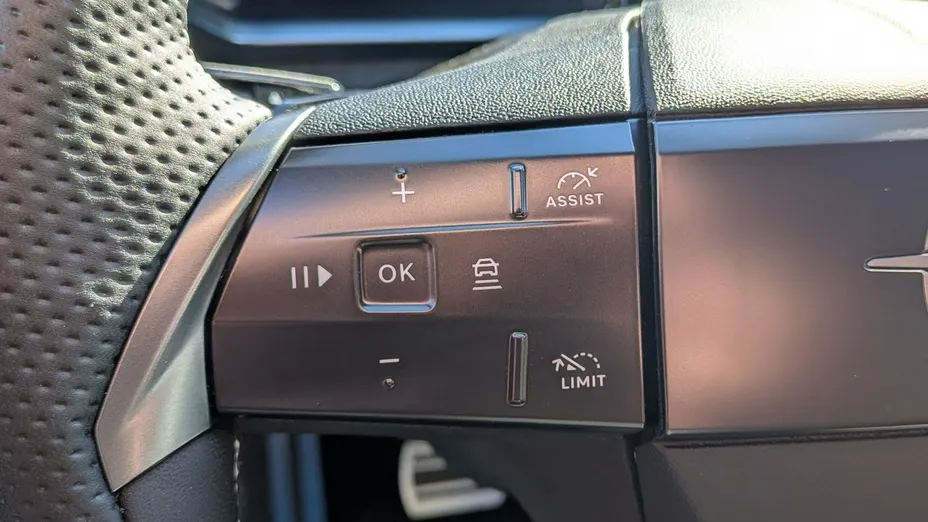 OPEL Grandland X -