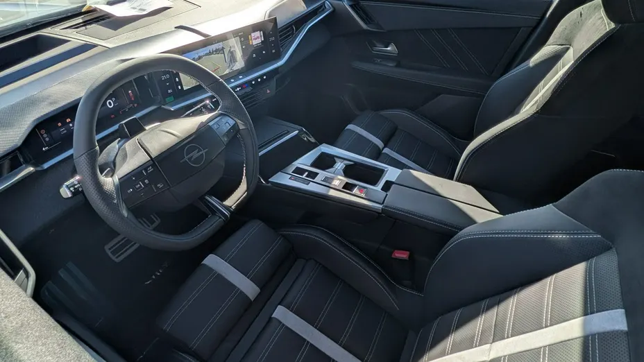 OPEL Grandland X -