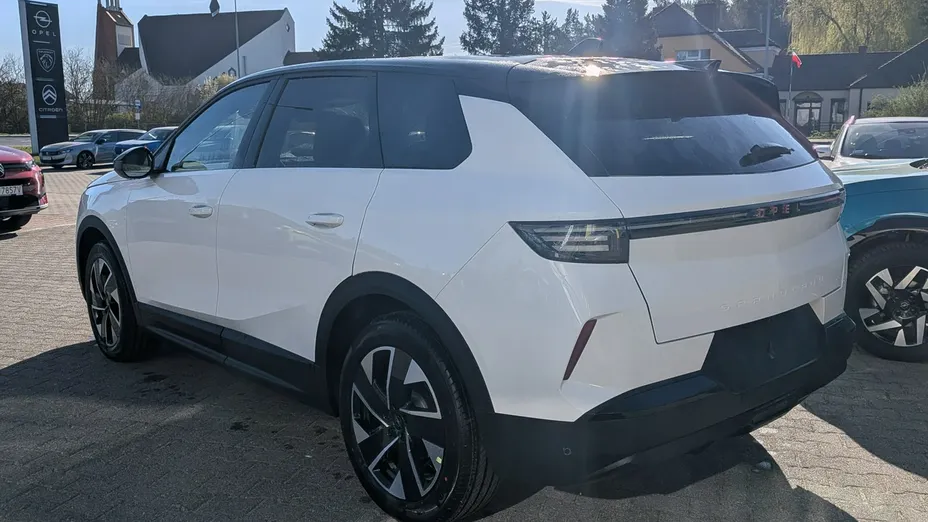 OPEL Grandland X -