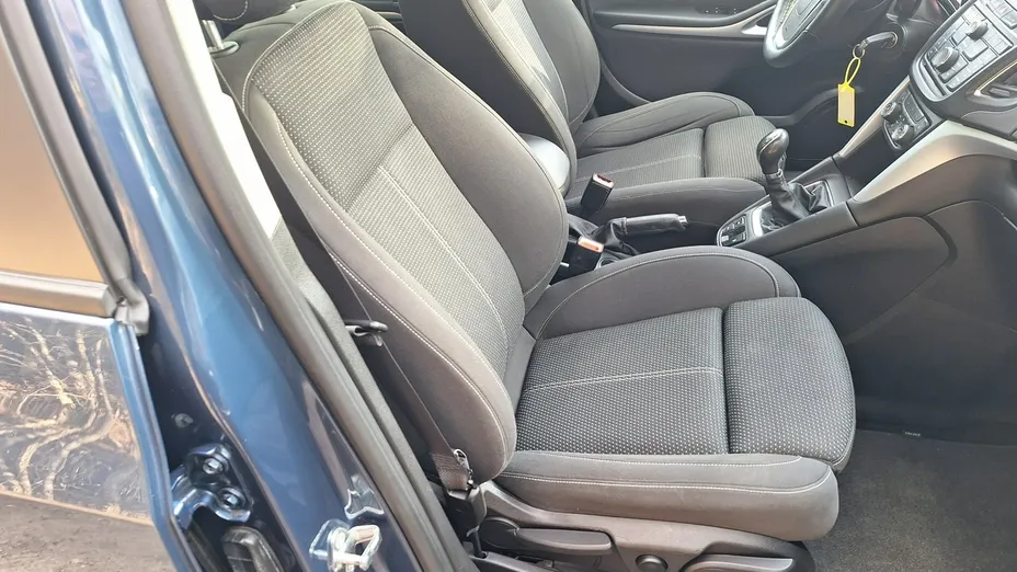 OPEL Zafira -