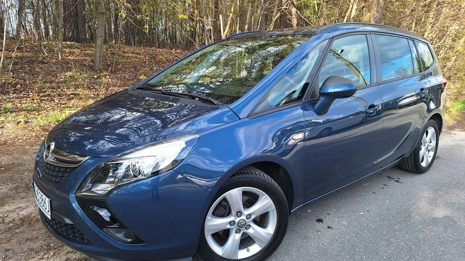 OPEL Zafira -