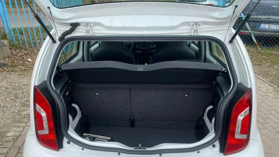 VOLKSWAGEN up! -