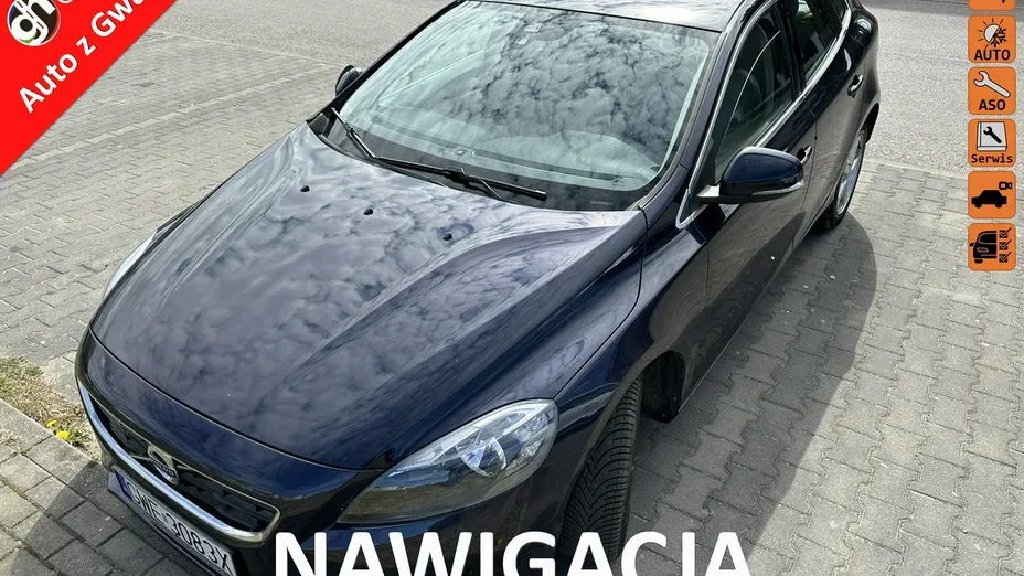 VOLVO V40 -