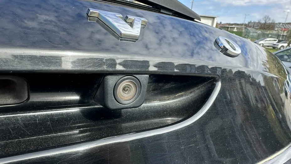 VOLVO V40 -