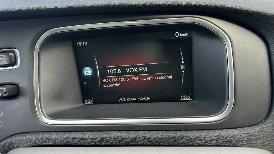 VOLVO V40 -