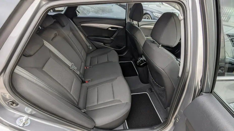 HYUNDAI i40 -