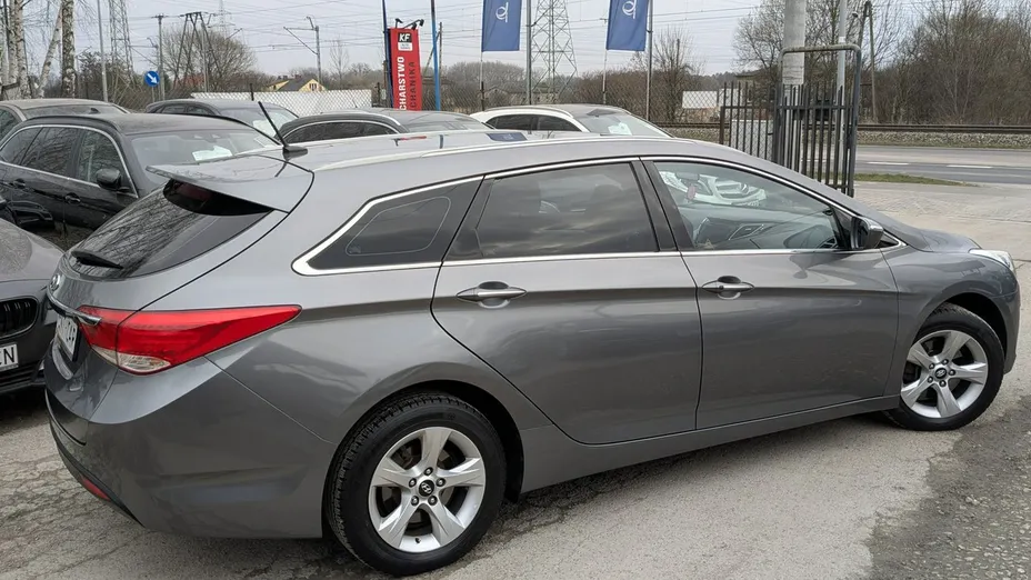 HYUNDAI i40 -