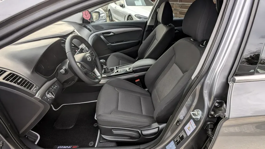 HYUNDAI i40 -