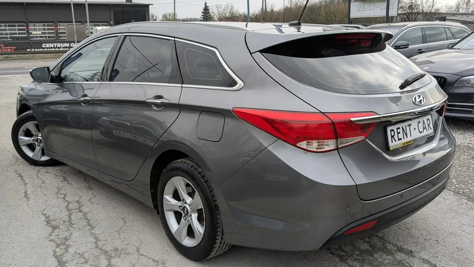 HYUNDAI i40 -