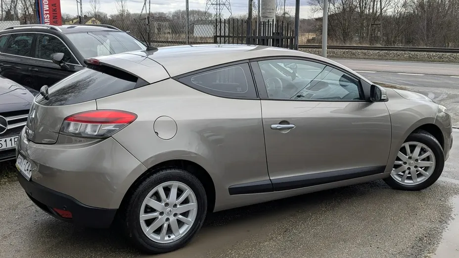 RENAULT Megane -
