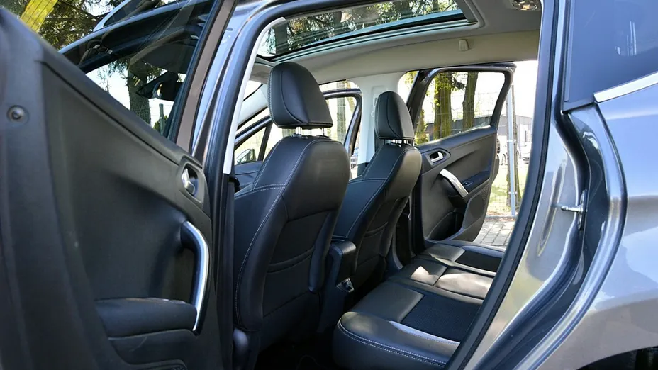 PEUGEOT 2008 -