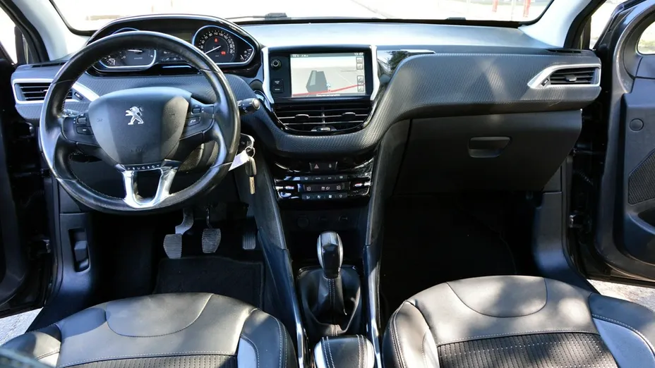 PEUGEOT 2008 -