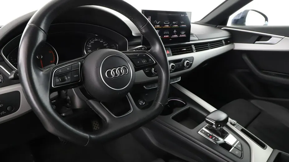 AUDI A4 -