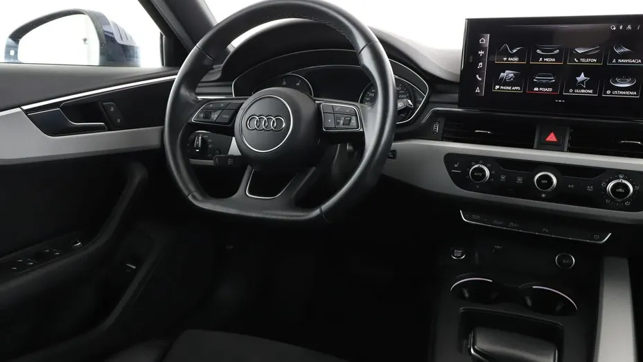 AUDI A4 -