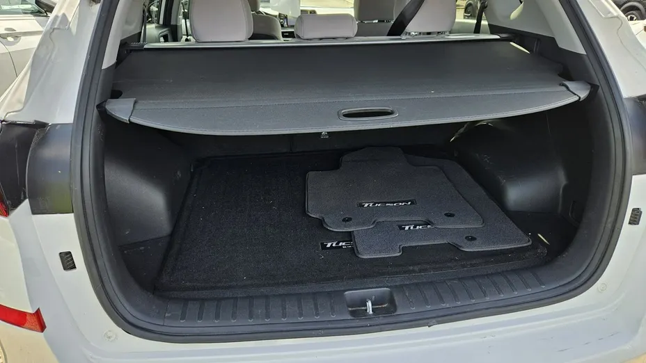 HYUNDAI Tucson -