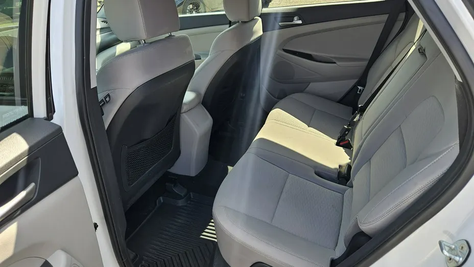 HYUNDAI Tucson -