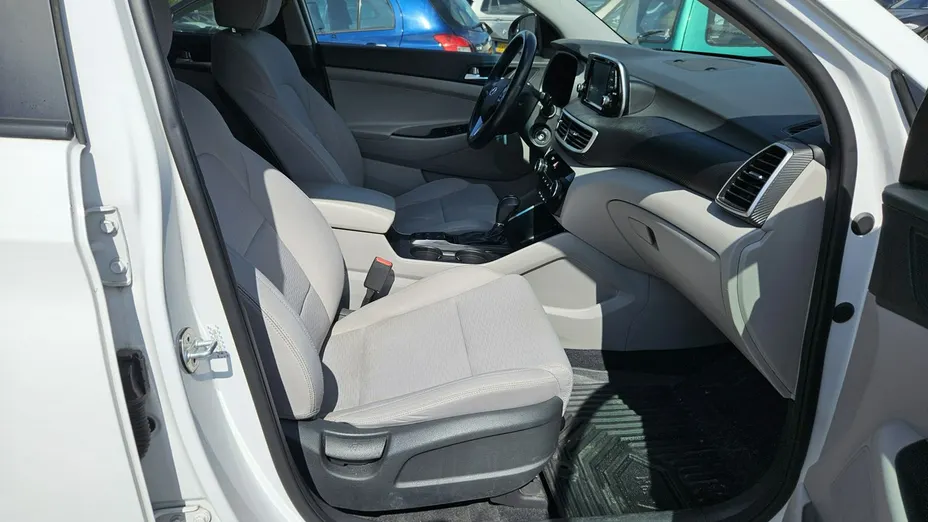 HYUNDAI Tucson -