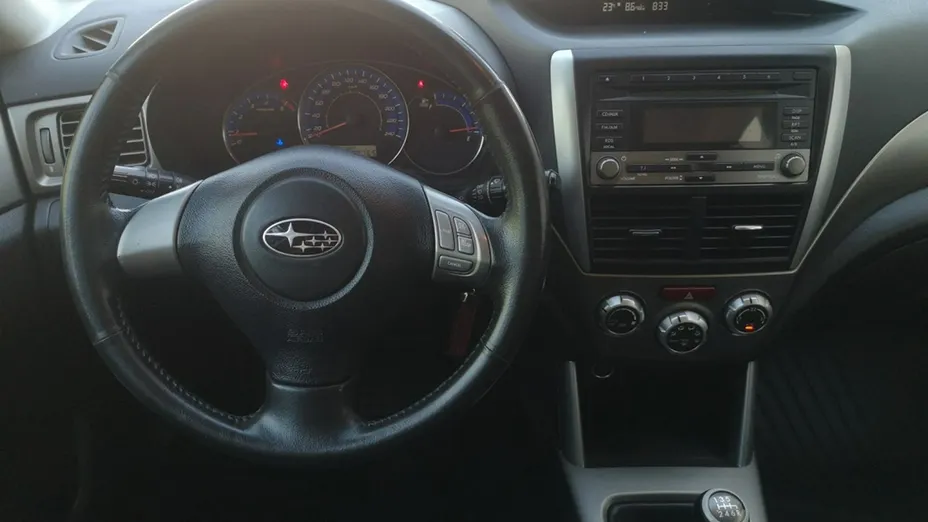 SUBARU Forester -