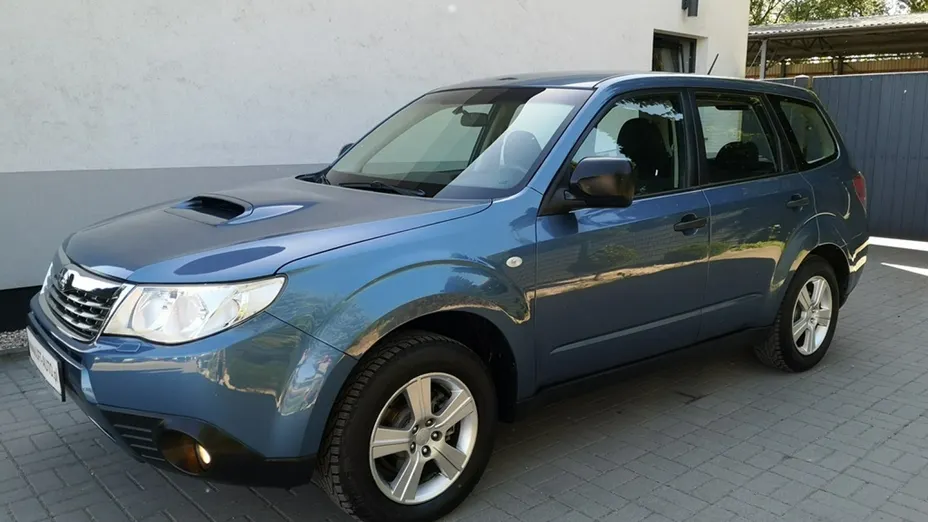 SUBARU Forester -
