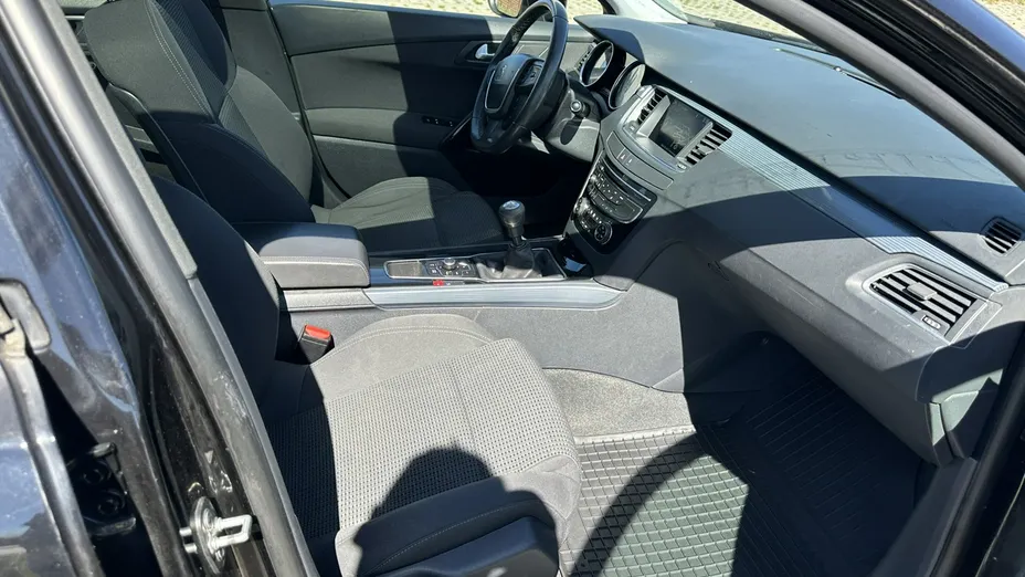 PEUGEOT 508 -