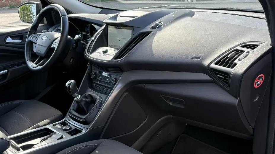 FORD Kuga -