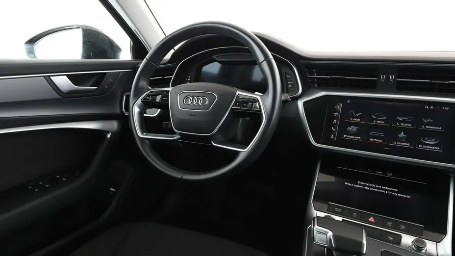 AUDI A6 -