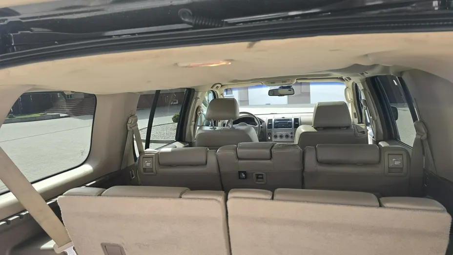 NISSAN Pathfinder -