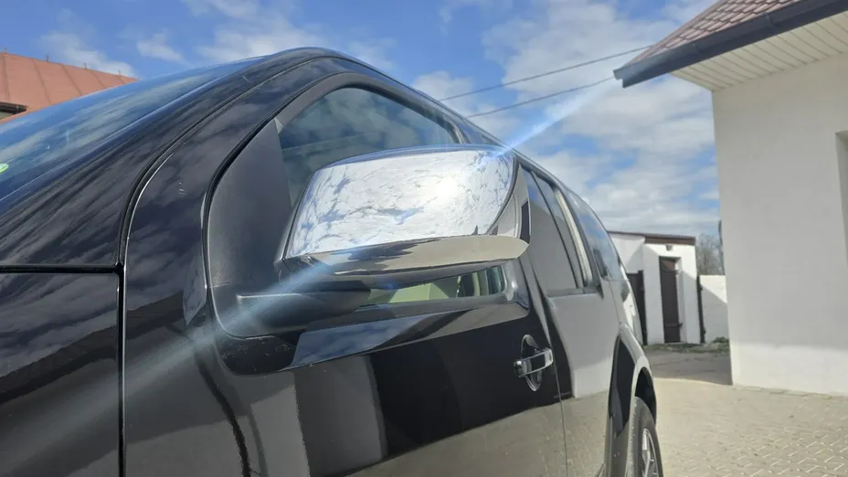 NISSAN Pathfinder -