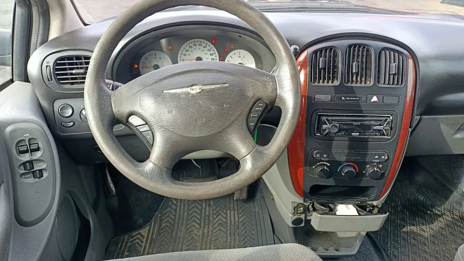 CHRYSLER Town & Country -