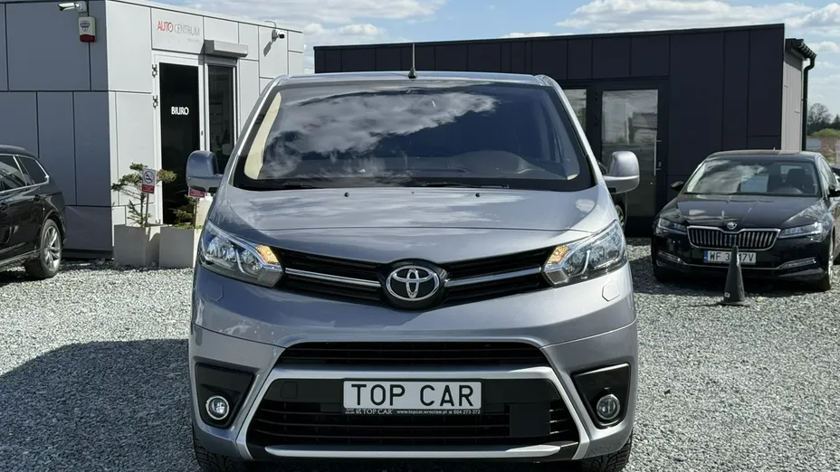 TOYOTA Proace Verso -