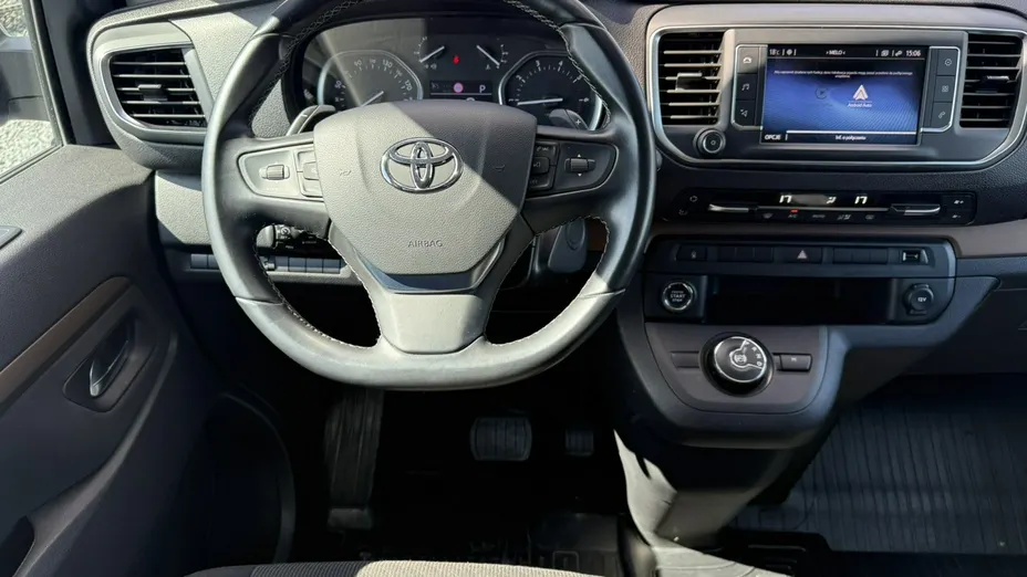 TOYOTA Proace Verso -