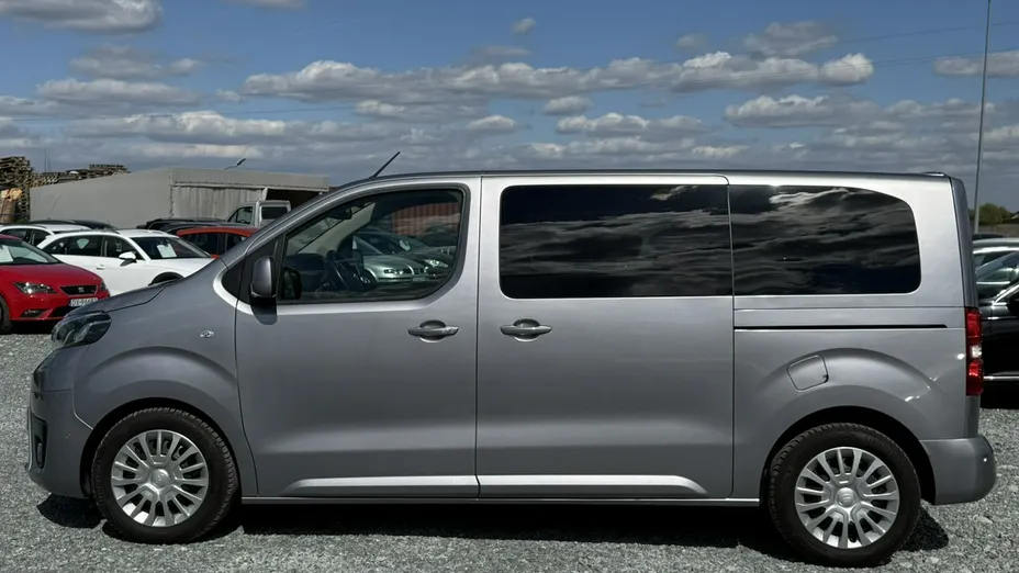 TOYOTA Proace Verso -