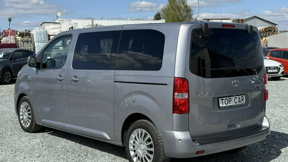 TOYOTA Proace Verso -