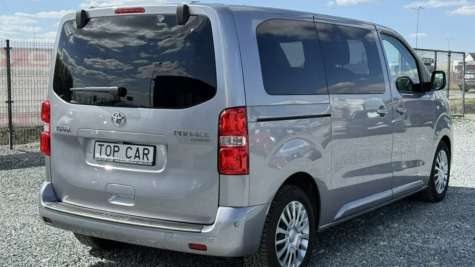 TOYOTA Proace Verso -