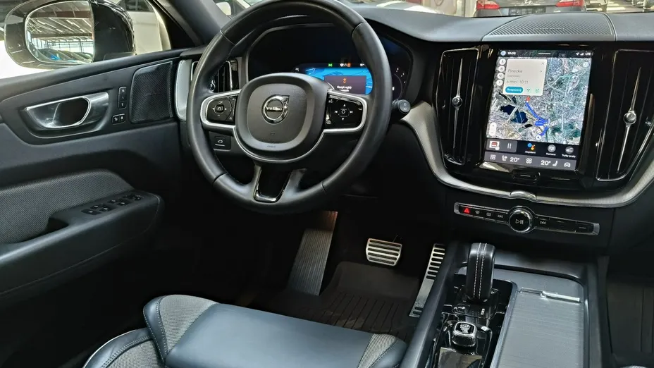 VOLVO XC60 -