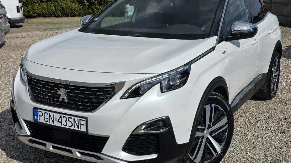 PEUGEOT 3008 -