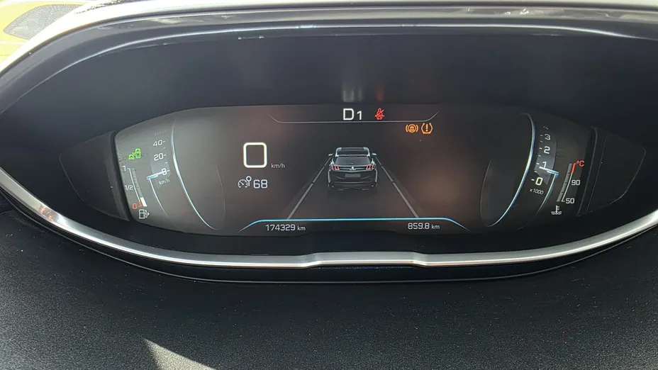 PEUGEOT 3008 -