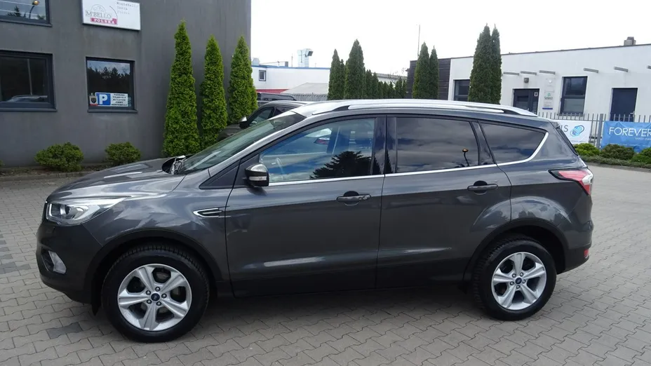 FORD Kuga -