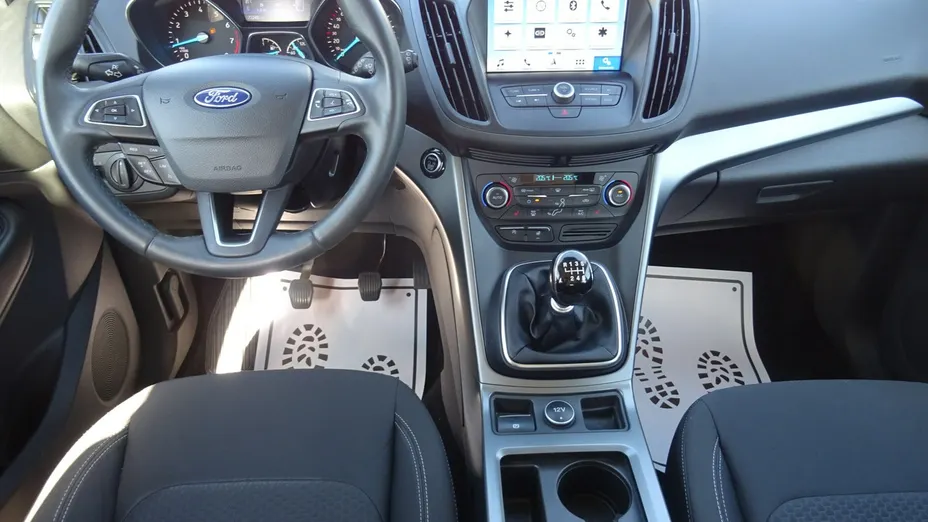 FORD Kuga -