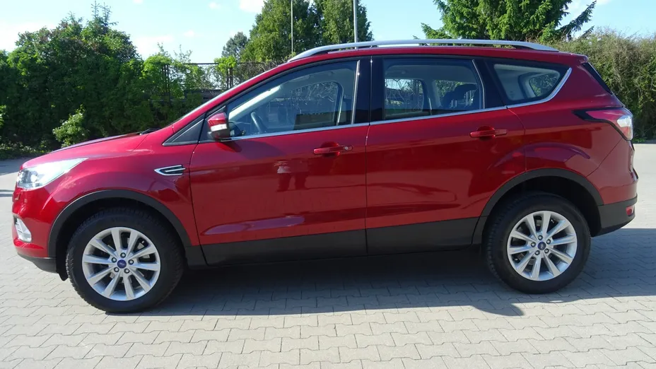 FORD Kuga -