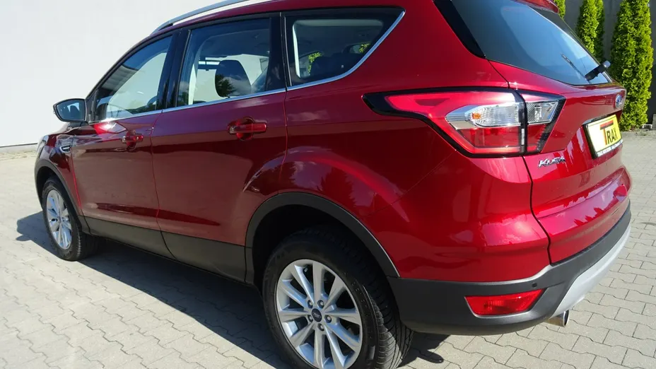 FORD Kuga -