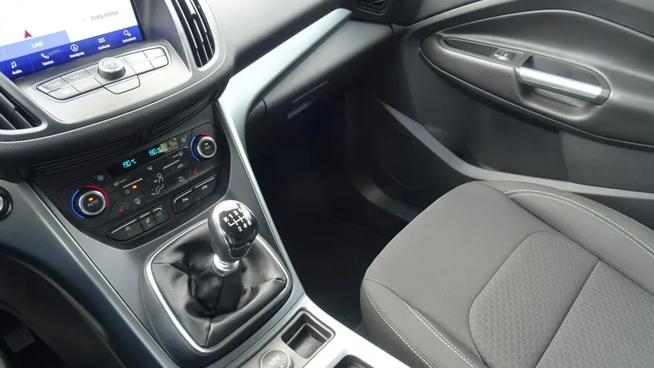 FORD Kuga -